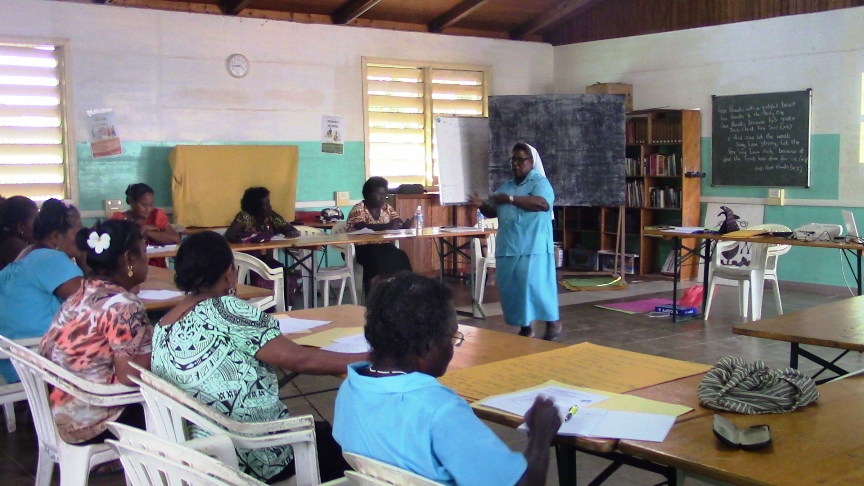 Sr. Rita OP with Hey Mum participants during one of the session